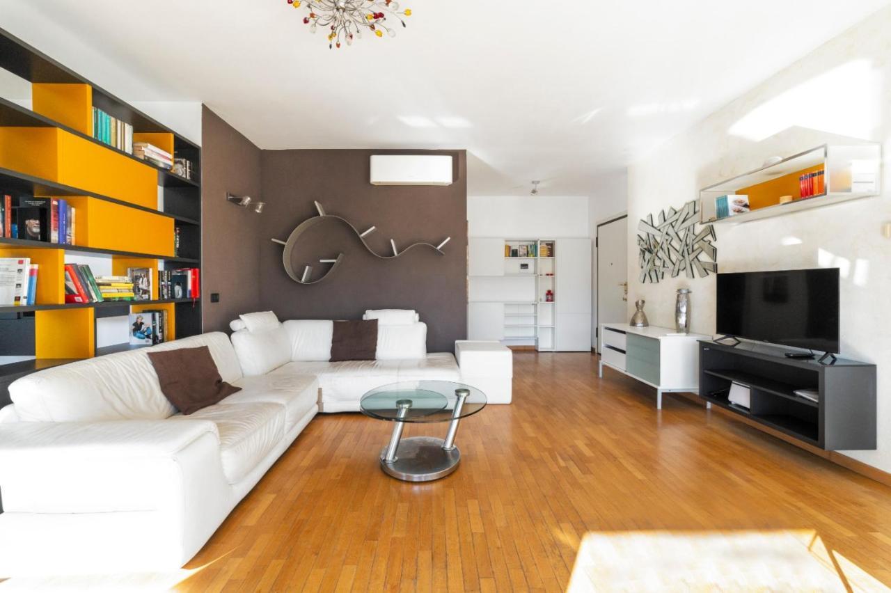 Milano Rogoredo Apartment With Garage エクステリア 写真